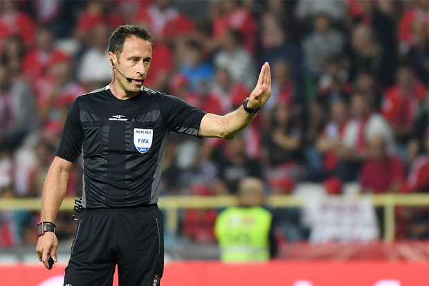 Artur Soares Dias apita clássico