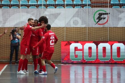 Fotografias :: Nacional 0-4 SC Ferreira do Zêzere/ Stand A :: Taça de Portugal  Futsal 2022/23 :: :: zerozero.pt