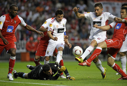 SC Braga 1-0 Benfica :: Europa League 2010/2011 :: Ficha do Jogo ::  zerozero.pt
