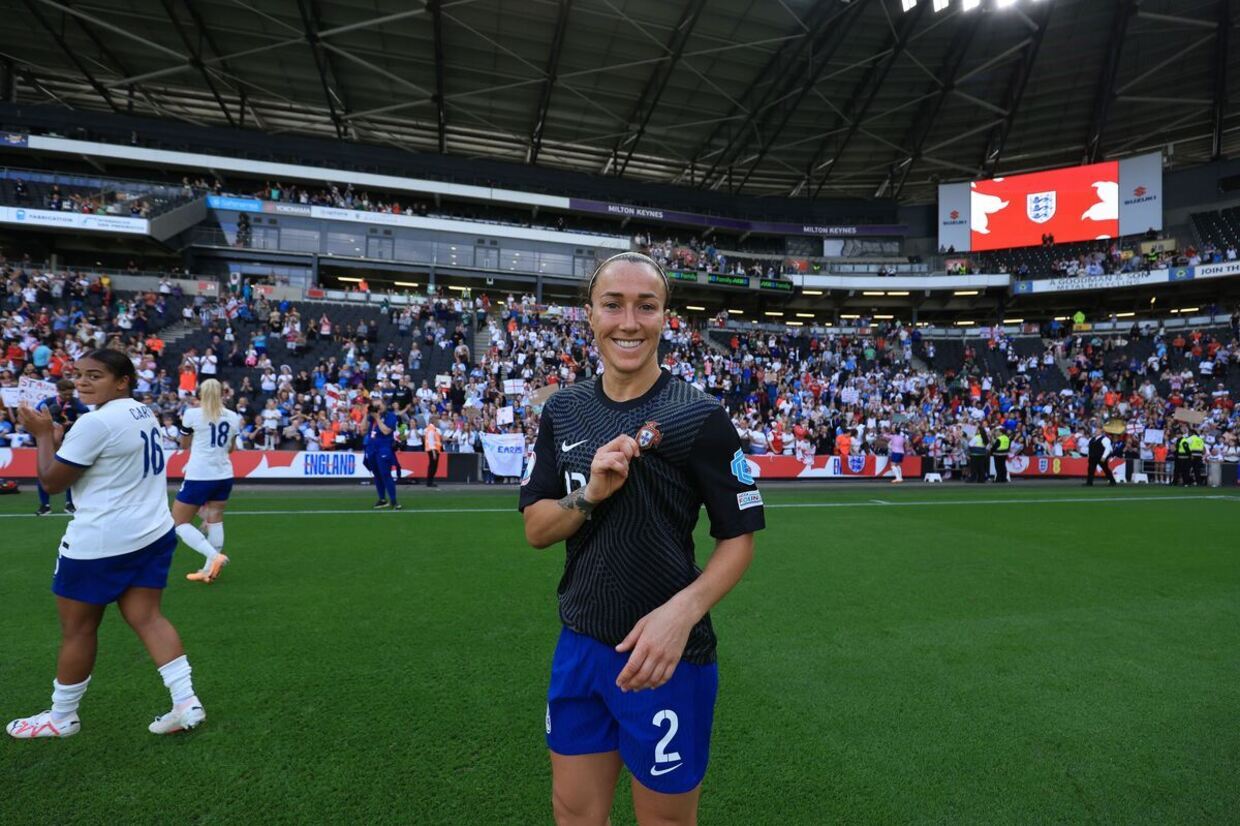 Lucy Bronze: «Pediram-me para jogar pela seleção portuguesa quando tinha 16 anos»