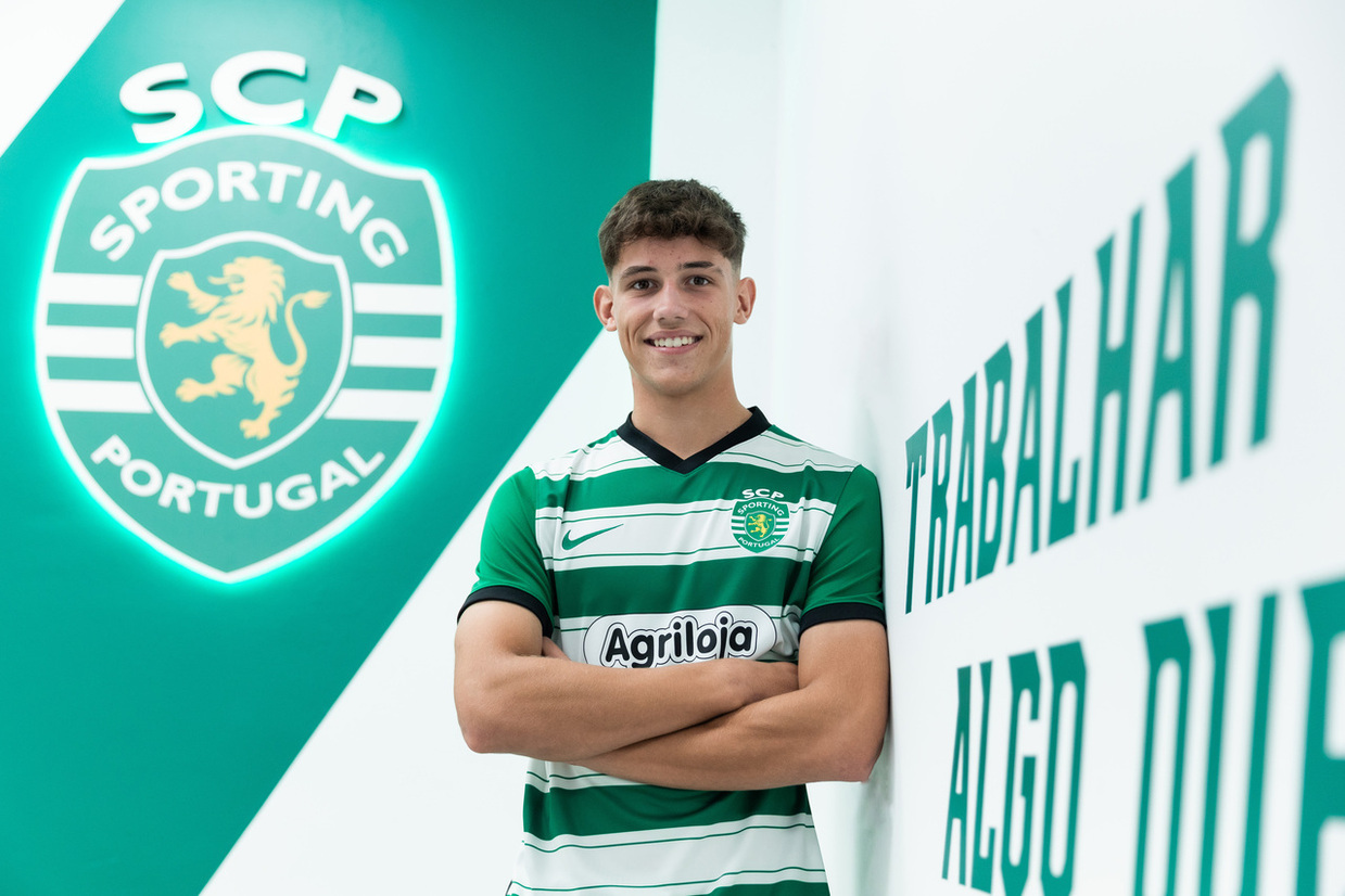 Sporting B autoritário segue em pleno