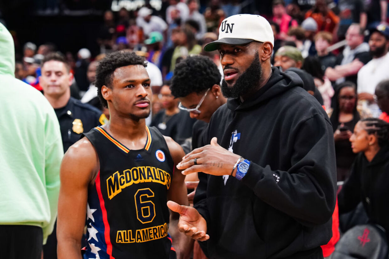 Bronny James, filho de LeBron James, é escolhido no Draft e vai jogar com o pai!