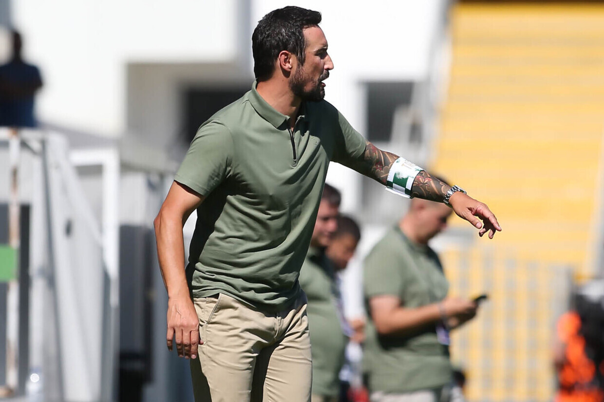 César Peixoto e a receção ao Benfica: «Queremos construir uma fortaleza em casa»