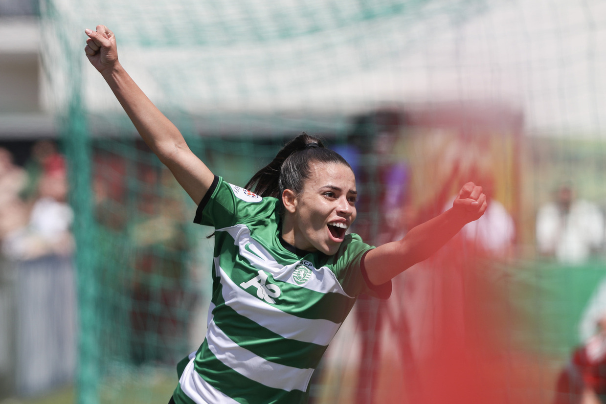 Feminino | Sporting anuncia saídas de Carolina Jóia e Fátima Dutra