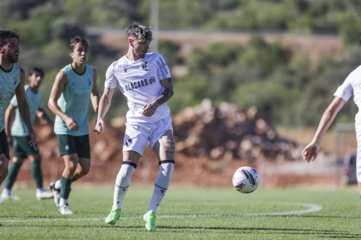 Vitória SC goleia sub-23 do Farense com golos de dois reforços