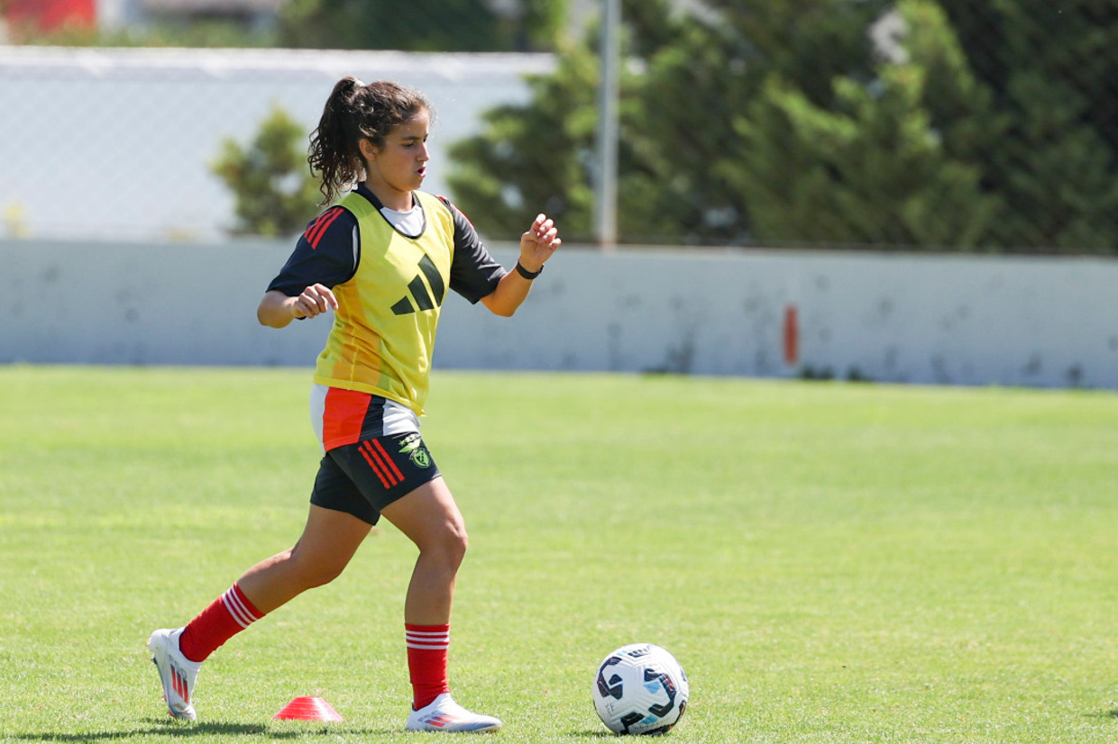 OFICIAL | Benfica empresta jovem jogadora ao Estoril