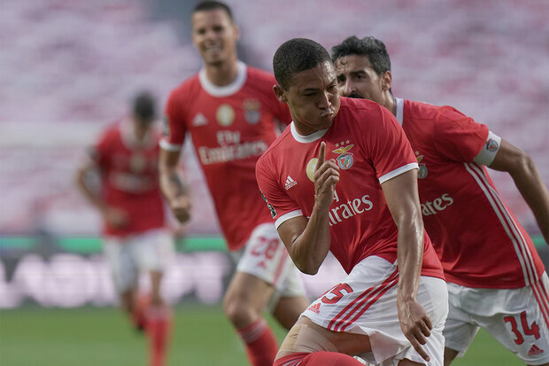 Benfica 2-1 Sporting :: Liga NOS 2019/20 :: Ficha do Jogo :: zerozero.pt