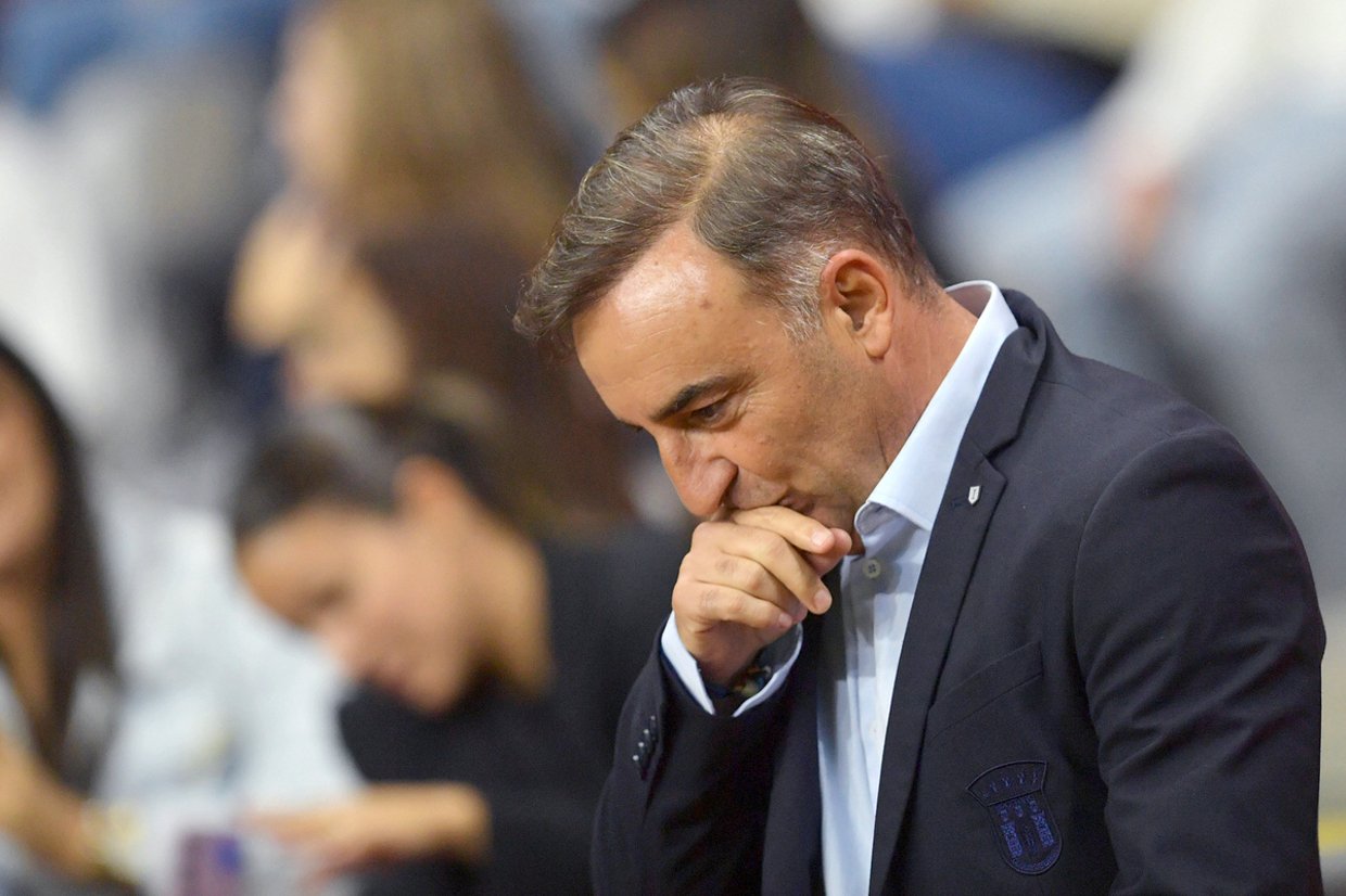 Carvalhal e a queda na Grécia: «Sofremos um pouco do que o FC Porto sentiu na Noruega»