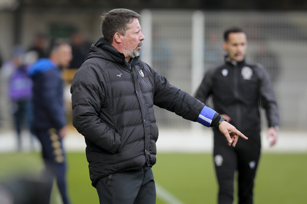 Paulo Sérgio: «Isto não são os juniores, é futebol profissional»