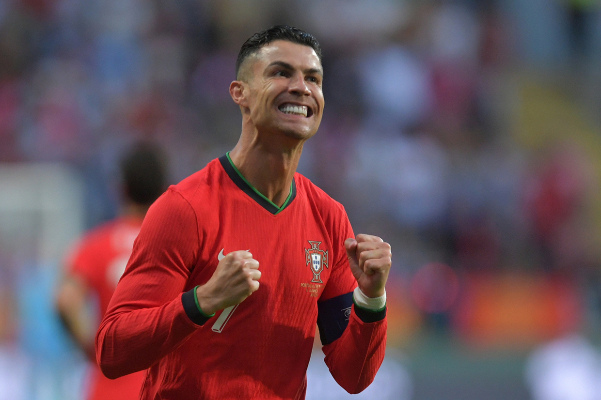 Sabes quantos Cristiano Ronaldo há na base de dados do zerozero? Veja a lista completa