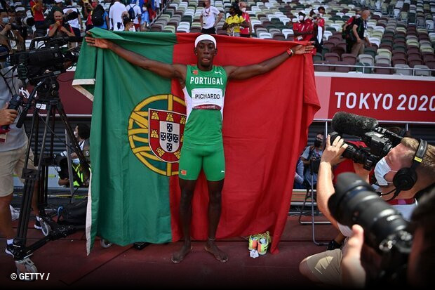 Ouro para Portugal: Pichardo é campeão olímpico :: zerozero.pt