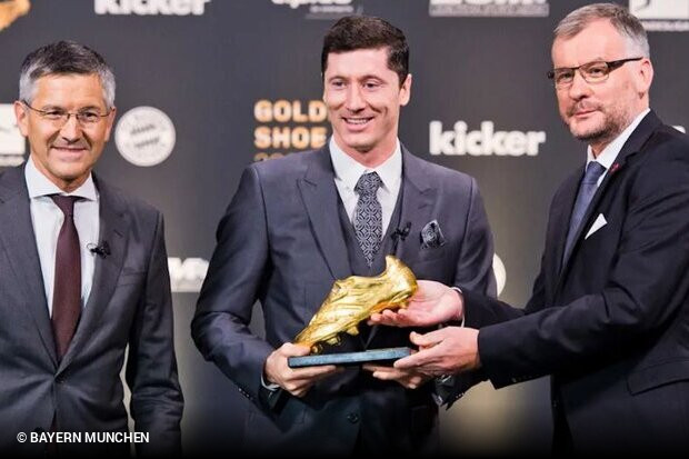 Só serve ao melhor»: Robert Lewandowski recebe a Bota de Ouro Europeia ::  zerozero.pt